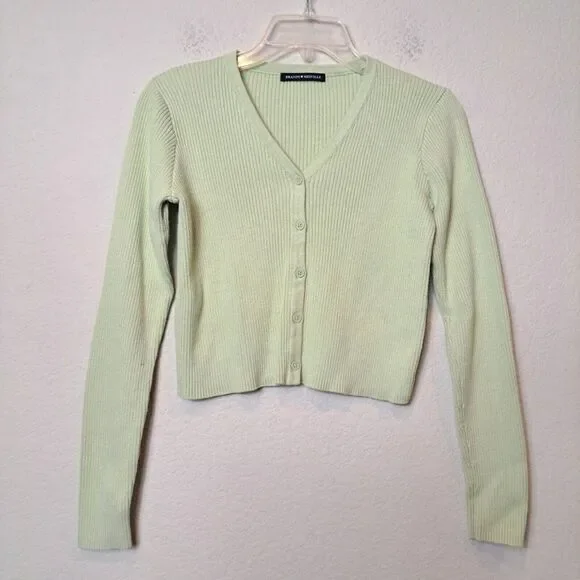 Brandy Melville Women's Sage Green Shannon Cropped Cardigan Sweater Size Small - Picture 2 of 9